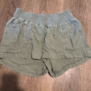 Old Navy Maternity Shorts